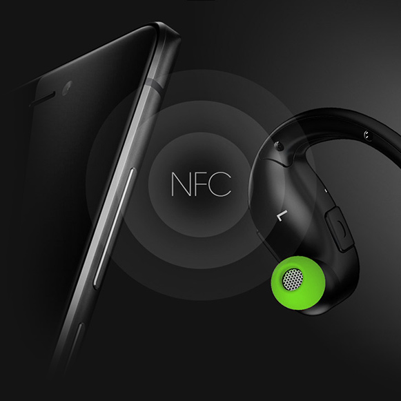 NFC near field comunication technologie u sluchatek Dacom Athlete slouží pro rychlé spárování s mobilem.